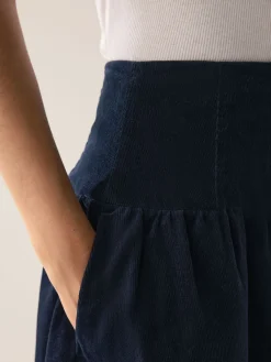 - Midi rok van corduroy met verlaagde taille*Next Sale