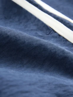 Marineblauw - Sportshort met contrasterende Streep*Next Outlet