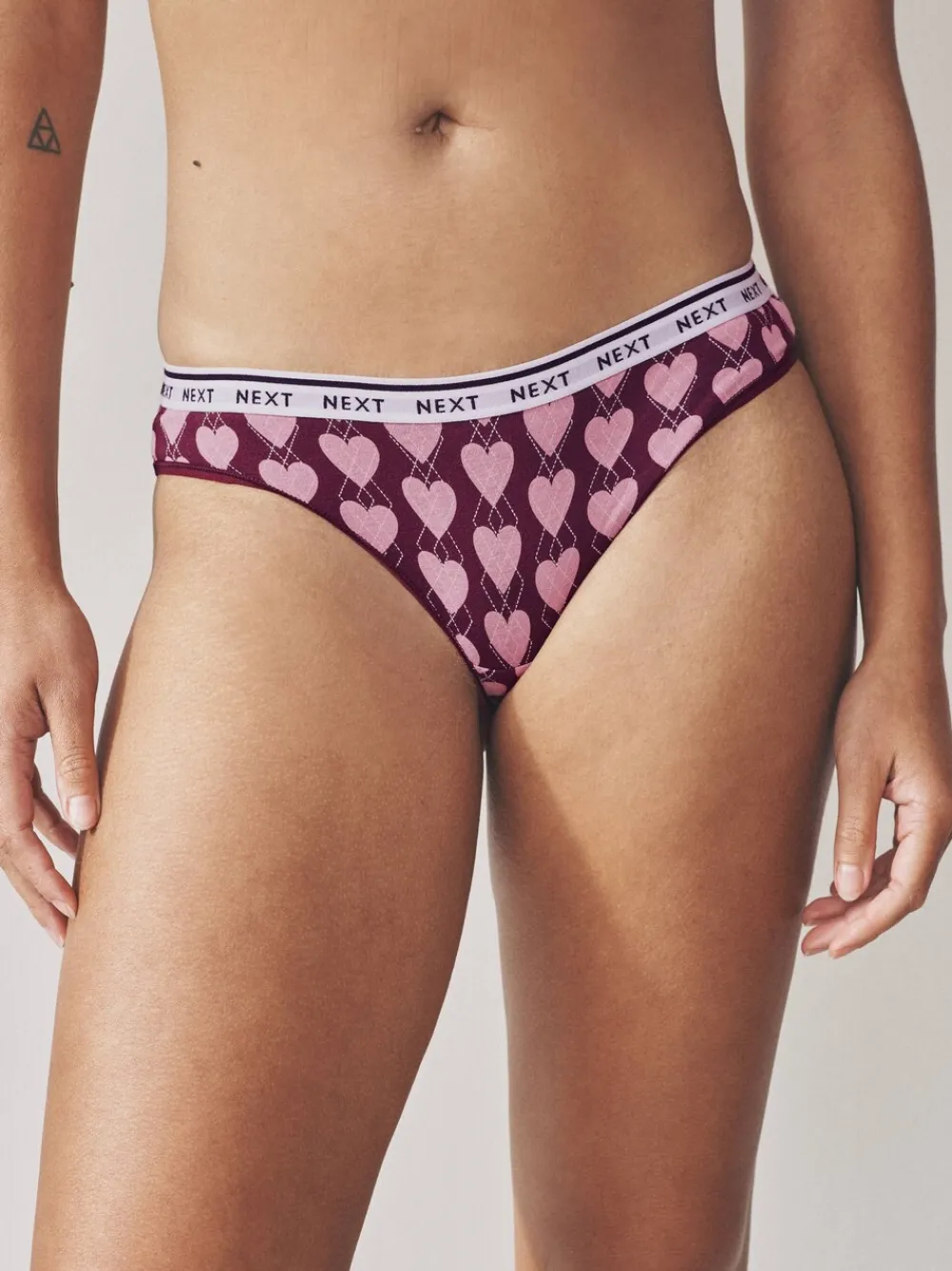 - 4 Katoenen slipjes met logotailleband*Next Best