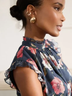 - Gedrukte Maxi-jurk met hoge hals en tierlantijntjes*Next Online