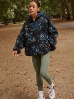 - Active jack met capuchon van borg*Next Sale