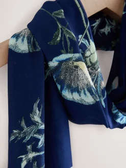Marineblauwe bloemenprint - Print Kew Collection Lightweight Scarf*Next New
