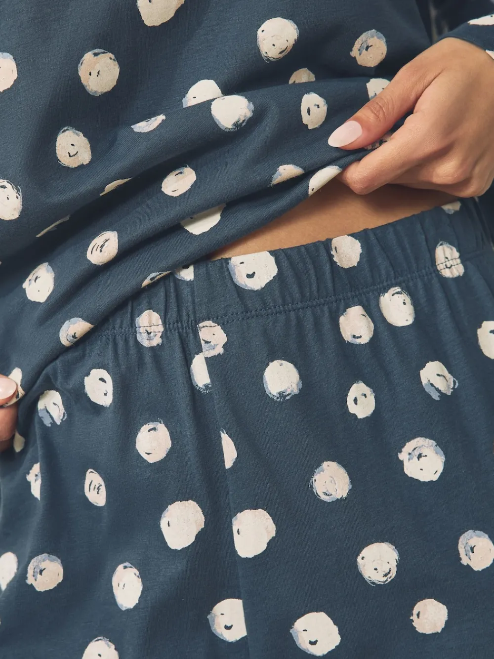 Met stippen - Long Sleeve Pyjamas 3 Pack*Next