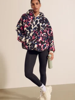 Met verschillende dierenprints - Borg fleece jack met elleboogpatch en capuchon*Next Best