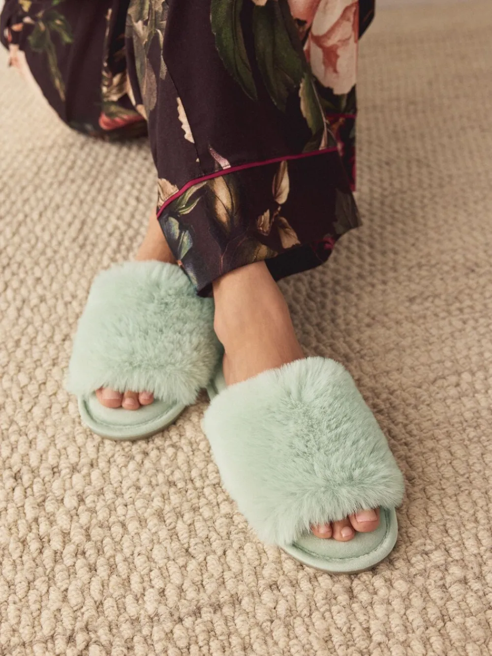 Mintgroen - Faux Fur Lined Slider Slippers*Next Best