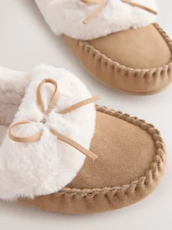 Mokkabruin - Moccasin Suede Slippers*Next Clearance