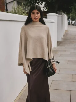 - Fine Knit Cape Poncho*Next Hot