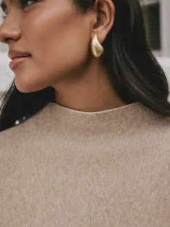 - Fine Knit Cape Poncho*Next Hot