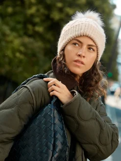 Moutkleurig - Pointelle Knit Pom Hat*Next Outlet