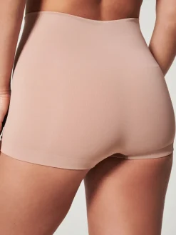 - shape™ Extra Ordinary boy shorts*Spanx Best