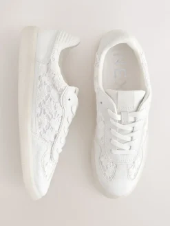 Naturel Broderie - Sneaker met veters*Next Discount