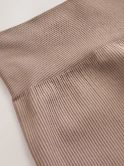 Neutraal - Geribbelde fietsshort met hoge taille*Next Online