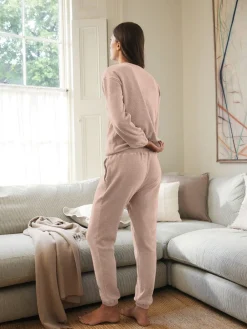 Neutraal - Gezellige pyjama met wafeldessin en lange mouwen*Next Discount