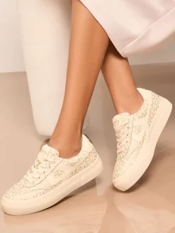 - Chunky Canvas Lace Up Sports Trainers*Lipsy New