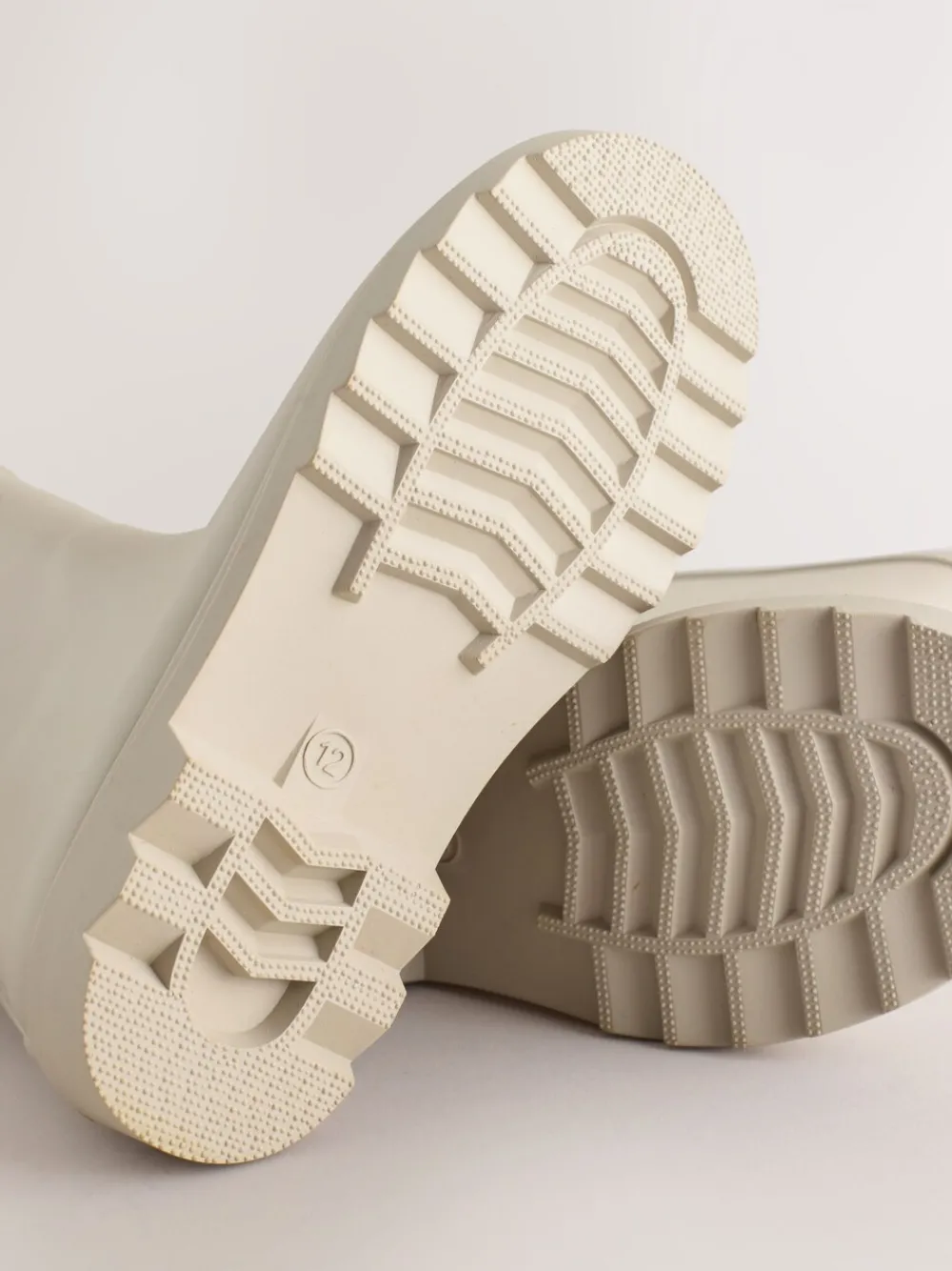 - Warmgevoerde regenlaarzen met gesp*Next Outlet