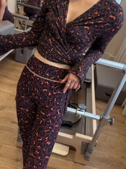 Leggings*Never Fully Dressed New