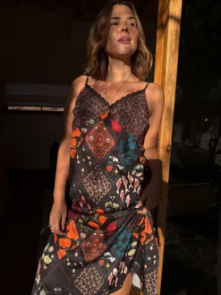 Satin Long Line Robe*Never Fully Dressed New