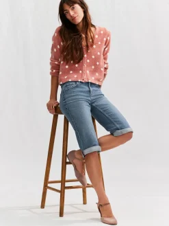 - Knielange Bermuda denim shorts*Next New