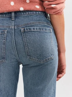 - Knielange Bermuda denim shorts*Next New