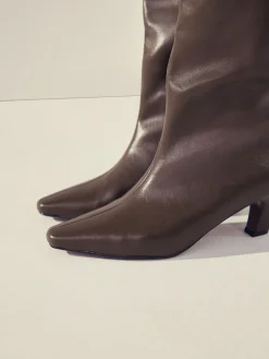 - Forever Comfort® - Kniehoge laarzen met gebogen hak*Next New