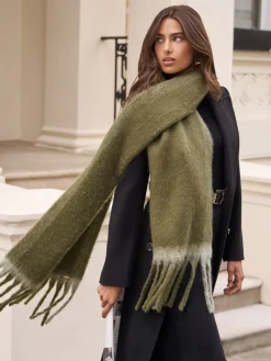 Olijfgroen - Cosy geborstelde sjaal*Lipsy