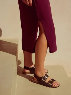 - Zomerse T-shirtjurk met draai en korte mouwen*Next