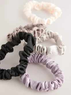 - Set van 5 scrunchies*Next New