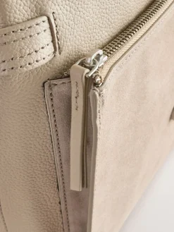 Pastelgeel - Leren messenger-tas met vak*Next Sale