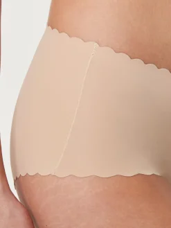 - No VPL slipje met geschulpte rand*Next Best