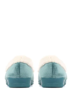 - Blauwe pantoffels*Pavers Online