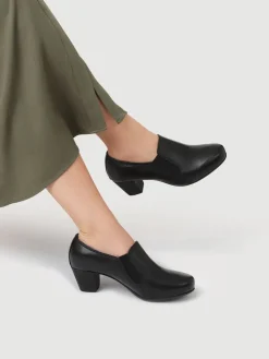 Wide-Fit Elasticated Slip-On Boots*Pavers Hot