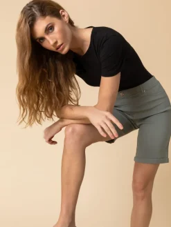 Peergroen - stretch short met omgeslagen zoom*Roman Clearance