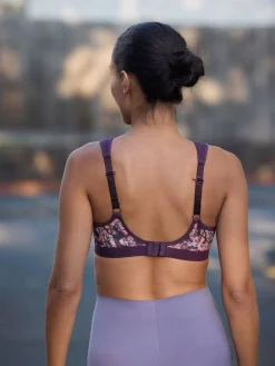 - B-G Active sportbeha met hoge impact, Dry Tech, beugelbeha met volle cups*Next Sale