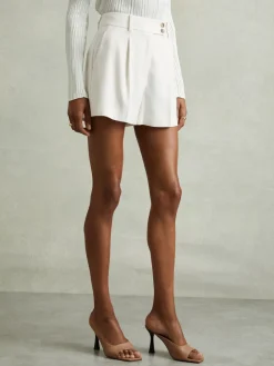 Millie maatsnitshort met bandplooi*Reiss Online