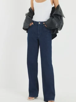- Relaxte rechte jeans met hoge taille*River Island New