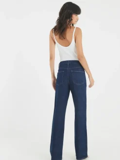 - Relaxte rechte jeans met hoge taille*River Island New