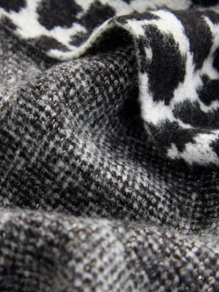 Triangle Cosy Scarf*Rockett St George Online