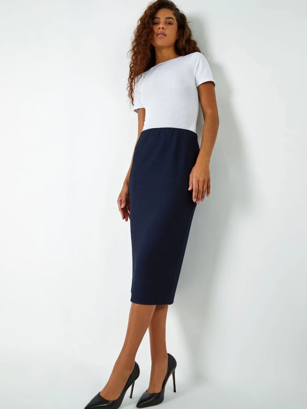 Textured Pencil Stretch Skirt*Roman Online