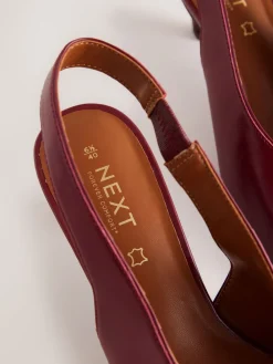 - Leren puntige teen slingback hakken*Next Clearance