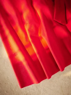 Rood - Vormgevend, buikcorrigerend zwemjurk met rokje*Next Outlet