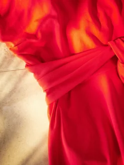 Rood - Vormgevend, buikcorrigerend zwemjurk met rokje*Next Outlet