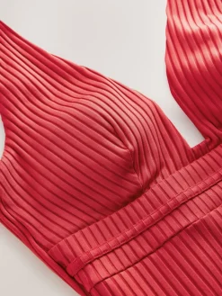 Rood geribd - Diepuitgesneden vormgevend buikcorrigerend badpak*Next