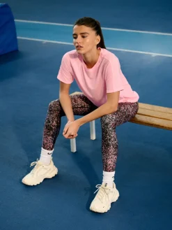 - Active Crew Neck Short Sleeve T-Shirt*Next New