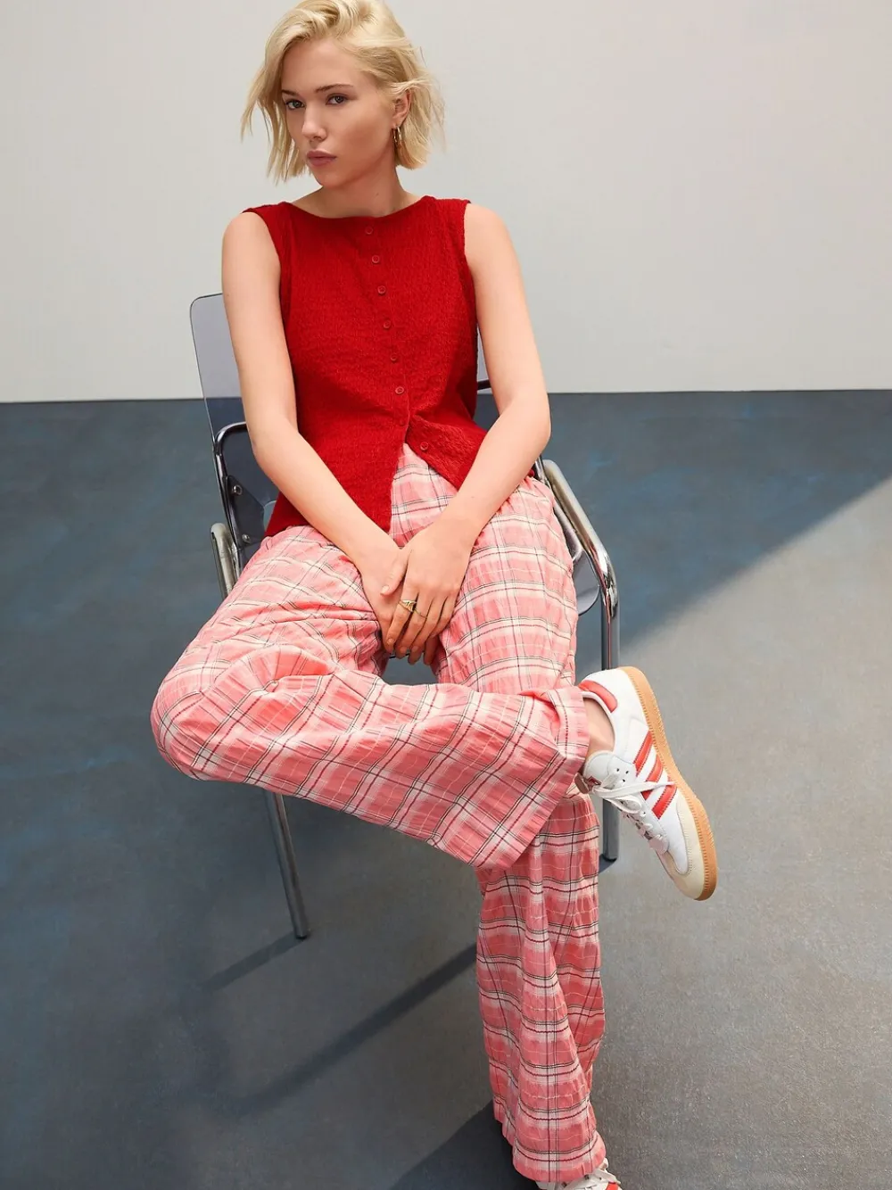 - Broek met wijde pijpen*Next