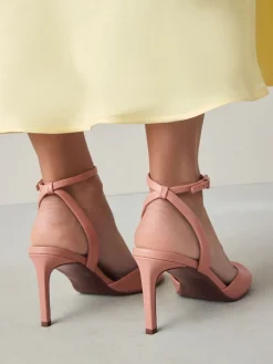 - Premium leren sandalen met peeptoe en hak*Next New