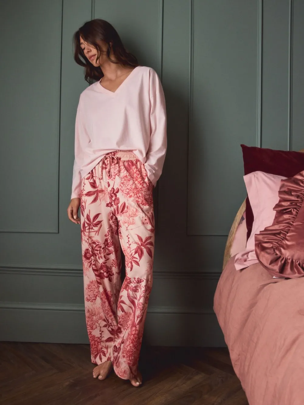 Roze bloemen - Kew Collection pyjama's met lange mouwen*Next Outlet