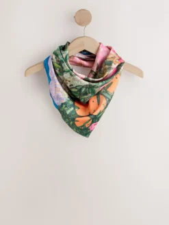 Roze bloemen in meerdere kleuren - Benjamin MacGregor Artist Collaboration Lightweight Square Scarf*Next Clearance