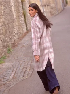 - mantel*Love & Roses Sale