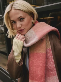 - Zware sjaal van geborstelde stof*Next Online