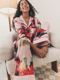 - - Satijnen pyjama met knopen*B by Ted Baker Online